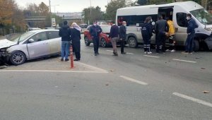 Halıcıoğlu'nda zincirleme kaza: 4 yaralı