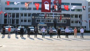Hasar tespiti için Antalya'dan İzmir'e 12 kişilik ekip yola çıktı