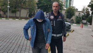 İstanbul merkezli FETÖ operasyonundan bir kişi adliyeye sevk edildi