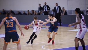 Kadınlar Basketbol Süper Ligi: Elazığ İl Özel İdare: 73 - ÇBK Mersin Yenişehir Belediyesi: 92