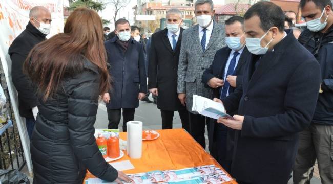 Kars'ta kadına şiddete dikkat çekildi