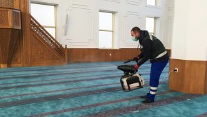 Keçiören'de ibadethaneler kesintisiz olarak dezenfekte ediliyor