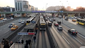 Kısıtlama sonrası trafik yoğunluğu oluştu