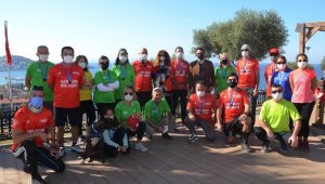 Kuşadası Belediyesi'nden İstanbul Maratonu'na destek
