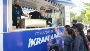 Kuşadası'ndaki kriz masası çalışmalarını sürdürüyor