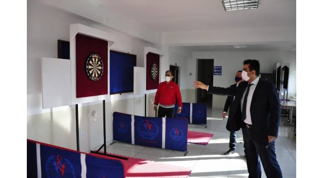 Öğretmenler Günü temassız spor etkinlikleriyle kutlandı