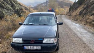 Otomobilinin içinde silahla öldürüldü