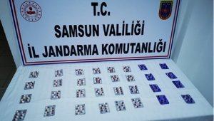 Samsun'da jandarma ekipleri 12 kilo esrar 966 adet sentetik hap ele geçirdi