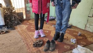 Silvan'da yardıma muhtaç çocuklara kışlık giysi dağıtıldı