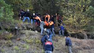 Sinop'ta kayıp olarak aranan yaşlı adamın cesedi uçurumdan çıkarıldı