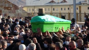 Sivas'ın sevilen dedesi son yolculuğuna uğurlandı