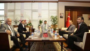 STSO Başkanı Kuzu Siirt Üniversitesi Rektörü Şındak'la bir araya geldi