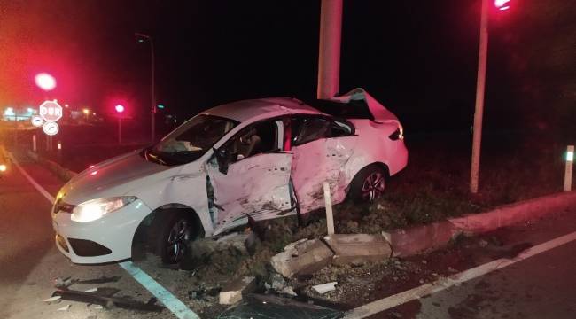 Tekirdağ'da otomobil ile kamyonet çarpıştı: 1 Yaralı