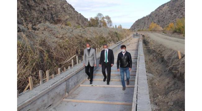 Tosya'da beton sulama kanalı yapımına başlandı