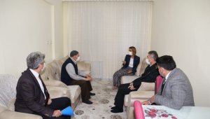 Vali Becel, şehit ailesi ve gazi ziyaretinde bulundu