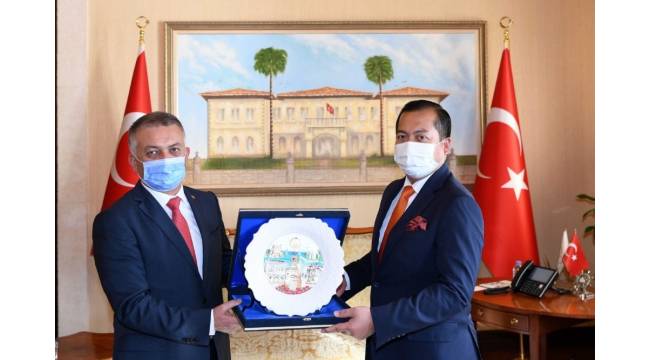 Vali Yazıcı: " Aşı çalışmaları tamamlanıp bu salgın sürecini atlatarak misafirlerimizi ağırlamaya devam edeceğiz."