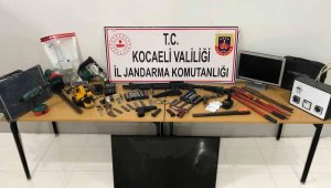 Zehir tacirleri yakalandı