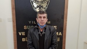 12 yıldır firari zanlı arkadaşının dükkanında yakalandı