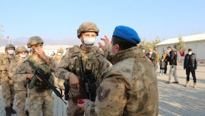 50 komando dualarla Suriye'ye gönderildi
