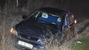 Alkollü sürücü 2 araca çarpıp sulama kanalına düştü: 1 yaralı