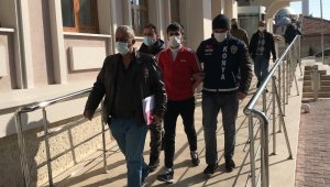 Araç gasp ederek etrafa ateş açan şüpheli adliyede sevk edildi