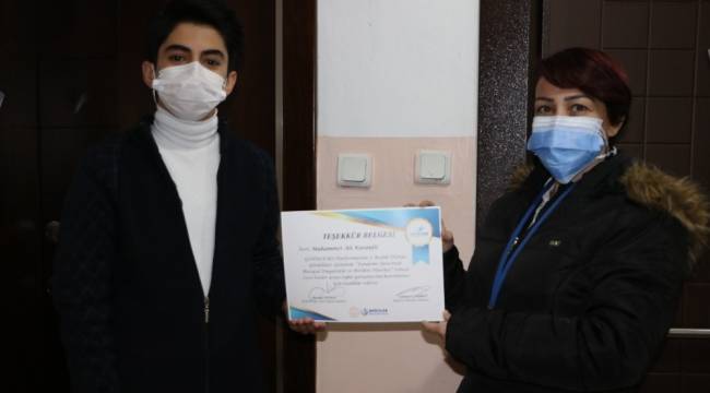 Bağcılar Belediyesi pandeminin öyküsünü yazan gençleri ödüllendirdi