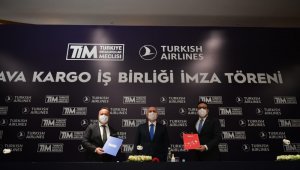Bakan Karaismailoğlu: "Türkiye'nin lojistik bir güç olması için hep birlikte çalışıyoruz"