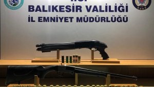 Balıkesir'de polis 88 aranan şahsı yakaladı