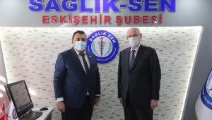 Başkan Kurt'tan sağlık emekçilerine teşekkür ziyareti