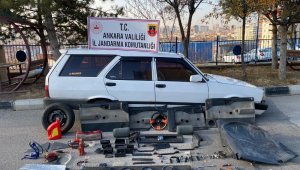 Başkent'te Jandarma, otomobil hırsızlarını anında yakaladı