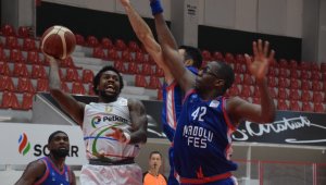 Basketbol Süper Ligi: Aliağa Petkim: 71- Anadolu Efes : 75