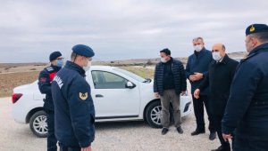 Biga Kaymakamı Can karantina bölgelerini gezdi