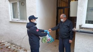 Bilecik'te temaslı kişilere istekleri kapılarına kadar götürüldü