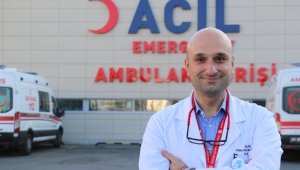 Bilim Kurulu Üyesi Kayıpmaz: "Aşılar ülkemize gelir gelmez bu aşıları olacağım"