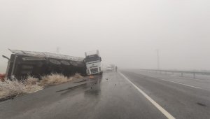 Bitlis-Güroymak karayolu yoğun sis ve buzlanmadan dolayı kapandı