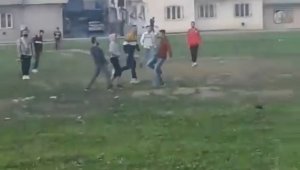 Bursa'da sokağa çıkma kısıtlamasında çift kale maç yaptılar