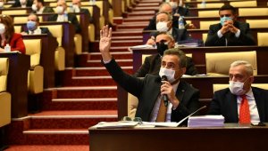 Büyükşehir toplantısında gerginlik