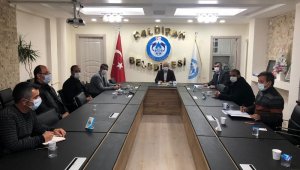 Çaldıran'da karla mücadele için kriz masası kuruldu