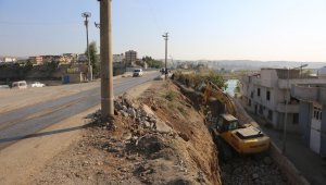 Cizre'de sokak sağlıklaştırma çalışmaları sürüyor