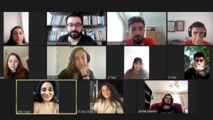 Çocuklar kreatif dramayı online öğreniyor