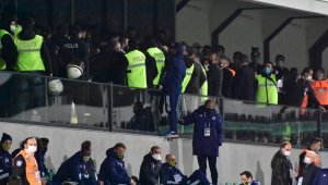 Denizlispor-Fenerbahçe maçında yöneticiler arasında tartışma çıktı