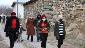 Dondurucu soğukta eğitim, her gün bu çileyi çekiyorlar