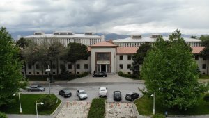Erzincan'da kamu çalışanlarının mesai saatleri 10.00-16.00 olarak belirlendi