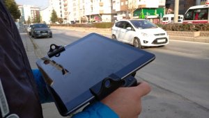 Eskişehir'de drone ile yaya geçidi denetimi