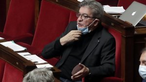 Fransa'da solcu lider Melenchon'dan hükümete "güvenlik yasasını çöpe at" çağrısı