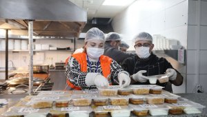 İlk 10 günde karantinadaki bin 529 Atakumluya yemek desteği