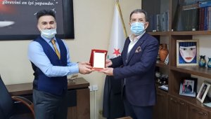 İşadamı Celep'ten Menemen Devlet Hastanesine solunum cihazı
