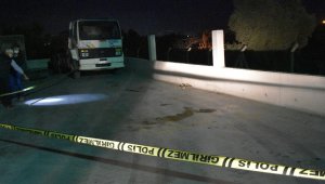 İzmir'de iş yerinde şüpheli ölüm