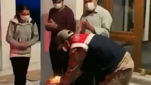 Jandarmadan küçük Zeynep'e doğum günü sürprizi