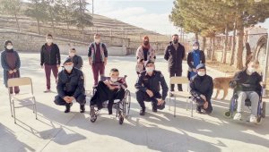 Jandarmadan özel çocuklara ziyaret